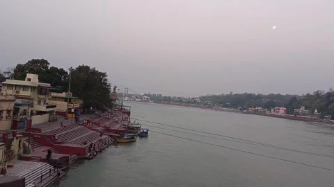 A view of river Ganga in Rishikesh, India 库存影片 333371110