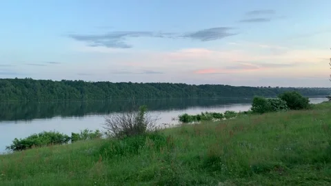 View of the river with waterfowl Stockbeeldmateriaal 172099350