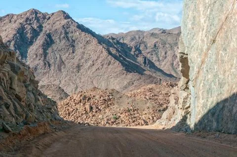 View of road C13 between Sendelingsdrift and Aussenkehr Stock Photos