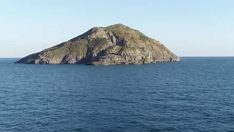 View of the rocky ocean Video stock 310919649