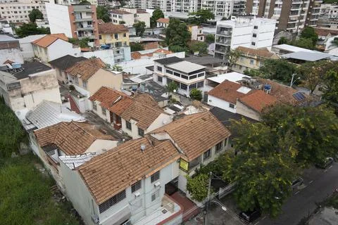 View of rooftops in densely populate Foto stock