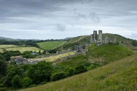 View of the ruins of Corfe Castle Stock Photos