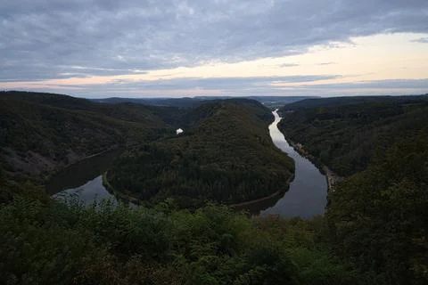 View of the Saar loop in Saarland. Фото
