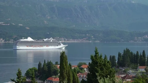 View of the sailing cruise ship on the background of mountains Video stock 280237407