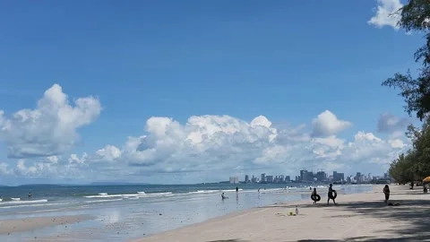 View of Sandy Beach in Sihanoukville 스톡 동영상 337050377