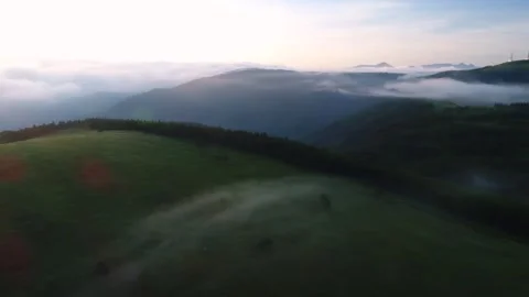 View of the Sea of Clouds, Sunrise, Mount _gat_, and the Yatsugatake from Above Vidéo 330989874