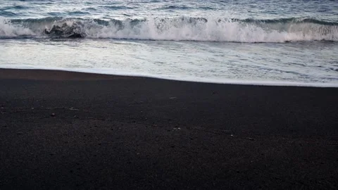 View of the sea waves on the black volcanic beach Vídeo Stock 155216965