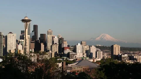 View Of Seattle Skyline With Mount Rainier In Background At Sunset Video stock 167738314