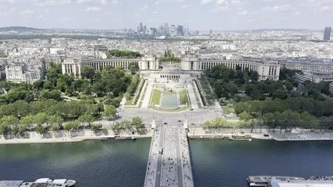 View from second floor of Eiffel Tower overlooking Trocadéro gardens in Paris Stock Footage 337196783