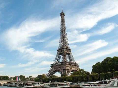 A view of a Seine river with Eiffel Tower in Paris. Foto stock