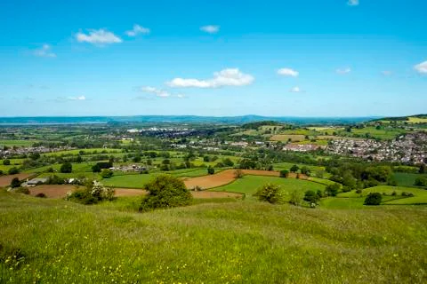 View from Selsley Common over a patchwork of fields in The Severn Vale Foto stock