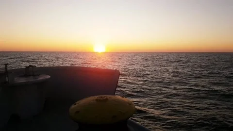 View From Ship Deck Sailing In Ocean On Sunset Vídeos de archivo 138455840