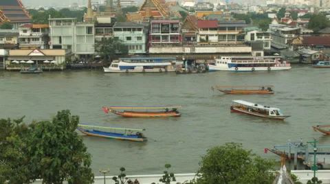 A view of the shores of the Chao Phraya River in Bangkok, Thailand Stock Footage 48486700
