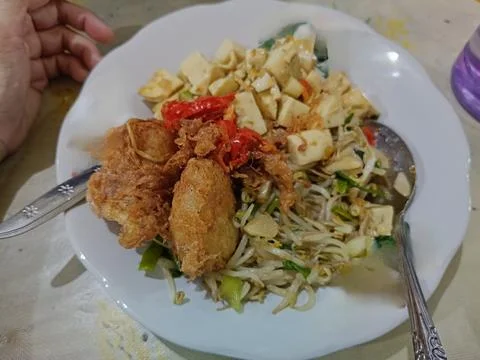 View of simple dish and side dishes on the plate Stock Photos