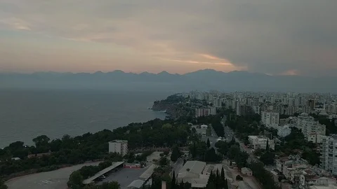 View from the skyscraper to the Antalya in sunset 스톡 동영상 92763242