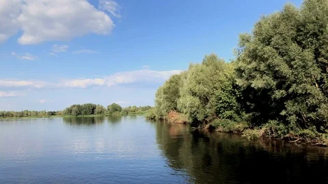 View from small boat moving along the Volga river in Russia 스톡 동영상 95007166