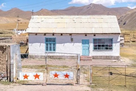 The view of small soviet age remote village in Kyrgyzstan Foto stock