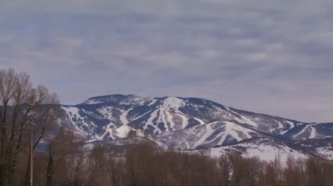 View of snowcapped mountains Stockbeeldmateriaal 57814725