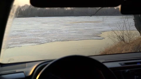 View of the spring river at sunset from the car 库存影片 88676773