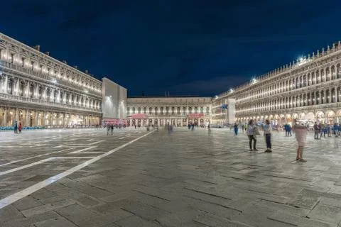 View of St. Mark's Square at night in Venice, Italy Foto stock