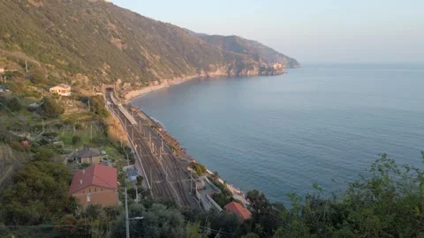 View from the Staircase toward Corniglia on Cinque Terre National Park 스톡 동영상 334185748