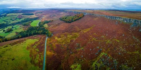 View of Stanage Edge in Peak district, an upland area in England at the south Stock Photos