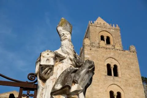 View of a statue infront of the front facade of the Cathedral Basilica of Cef Stock Photos