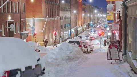 View of the street in Central Helsinki during the snowstorm Stock Footage 170458152