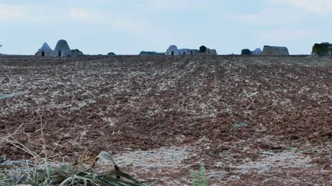 View of the stretch of Ripagnola coast, between Mola di Bari and Monopoli. In Vídeo Stock 153327871