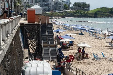 View of the structural assembly for the 2025 carnival in the city of Salvad.. Stockfoto's
