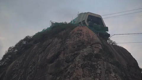 View of Sugarloaf Mountain cable car station, Brazil. Vídeo Stock 335613614