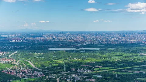View of Summer Palace Foxiang Pavilion and Distant Zhongguancun, Beijing Vidéo 337057825