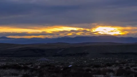 View of sunset over the rolling hills of Idaho, United States. Stock-Footage 344412596