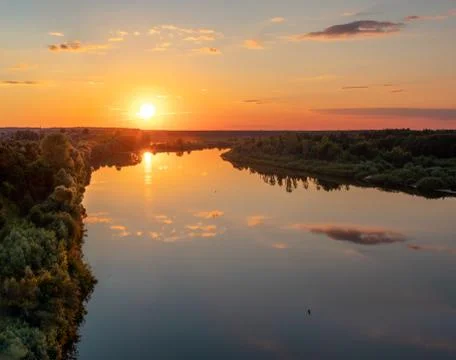 View of the sunset under the river, top view Foto stock