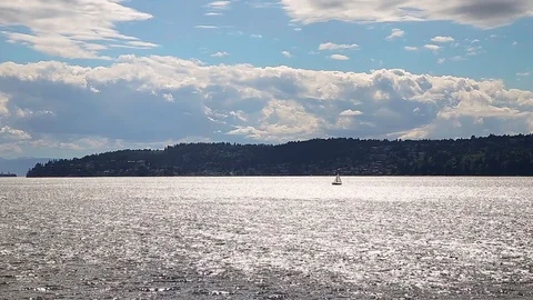 A view of the Sunshine Coast as seen from the deck of a ferry. Vídeos de archivo 96479999