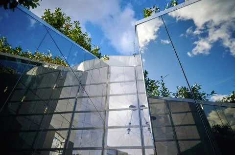 A view of a tall building Stock Photos