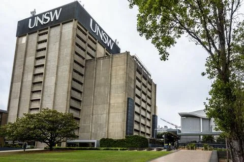 View of the tall Main Library building from the Scientia Lawn (UNSW) Stock Photos