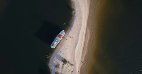 View of the Tapajós River in the amazon on sunny day. Stock Footage 99106676