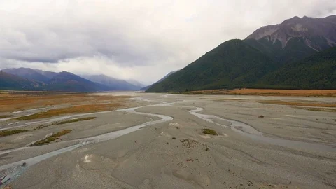 View of Tasman River at Aoraki Mount Cook National Park Stockbeeldmateriaal 80579056