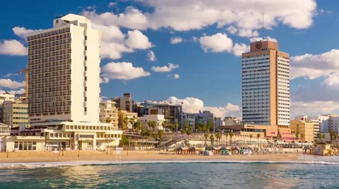 View On Tel Aviv Beach At Sunset - Pan Right Vidéo 58059433