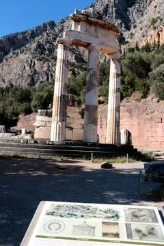 View of Temple of Athena Pronea Delphi Greece Foto stock