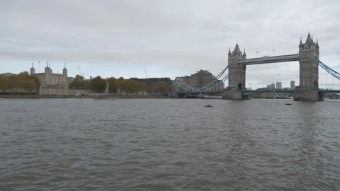 A view of the Thames River with the Tower Bridge in autumn. Stock Footage 120490519