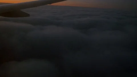 The view through the airplane window during a flight Vídeo Stock 108144187