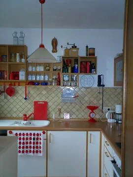 View through the door into cleaned up kitchen room 库存照片