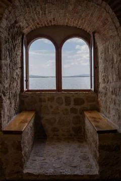 View through the open window of the river and the sky. Two open sash windows  Foto stock