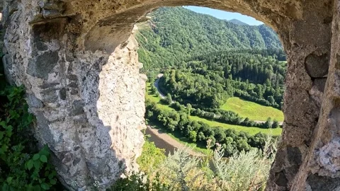View Through Stone Window at Starhrad Castle Ruins Vídeos de archivo 342039924