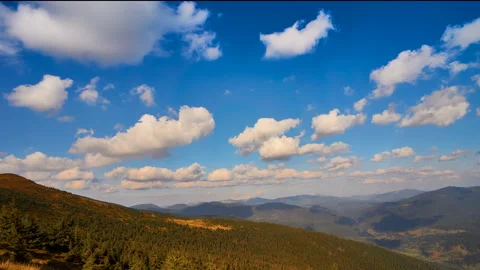 View time lapse of mountain clouds Stock Footage 134909406