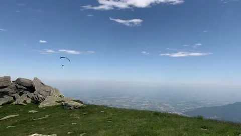 View from the top of the Mountain 動画素材 199627848
