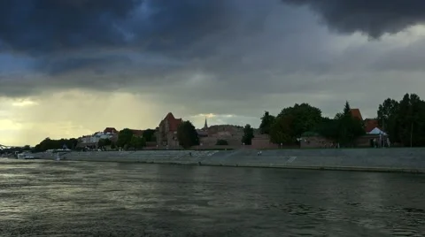 View to the Torun's old town from ship on the Vistula river. Vídeos de archivo 65822613