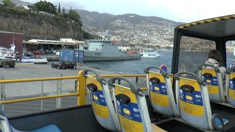 View from Tour Bus Visiting Main Port at Funchal 스톡 동영상 127255837